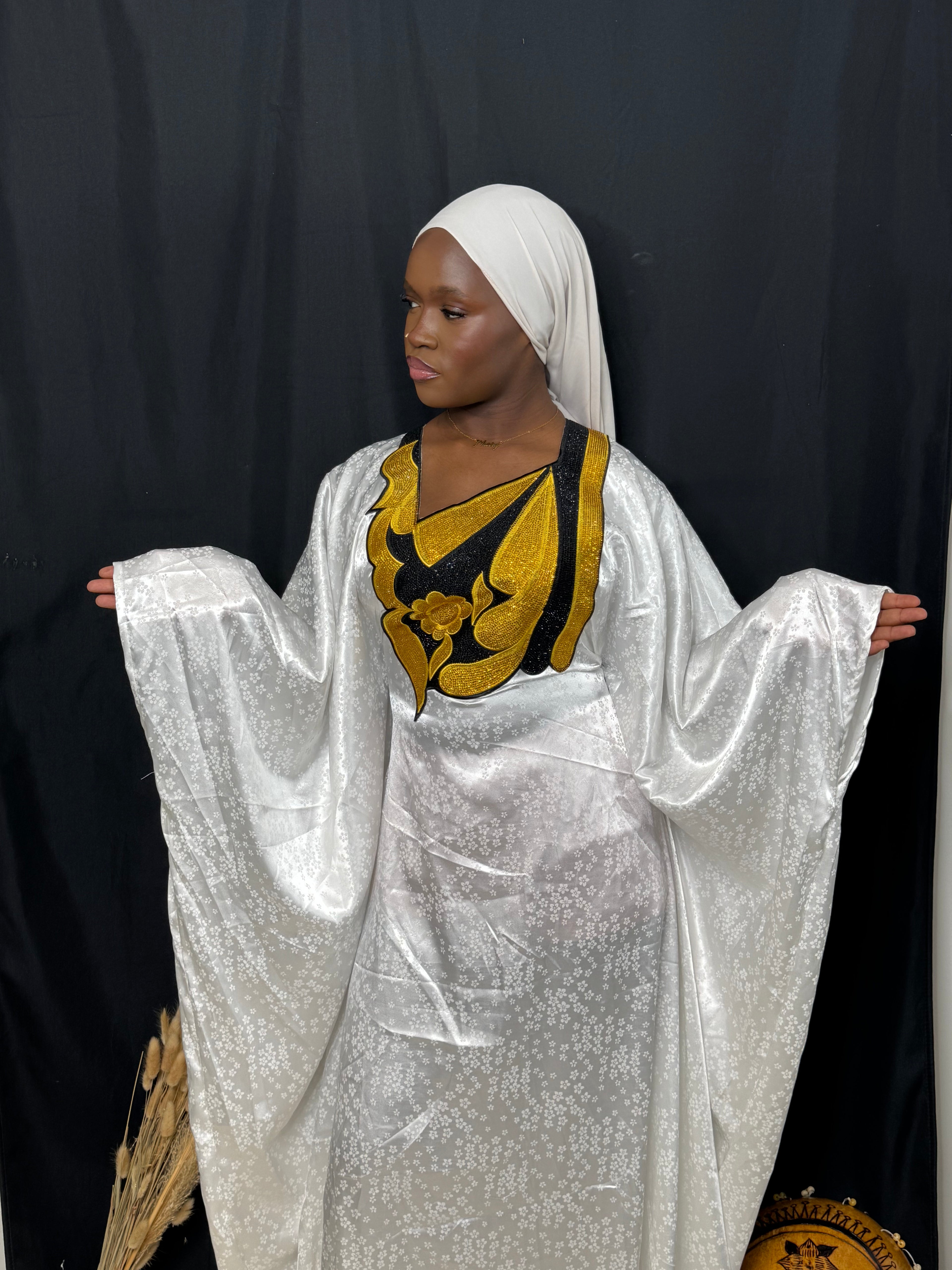 ROBE MAYNA