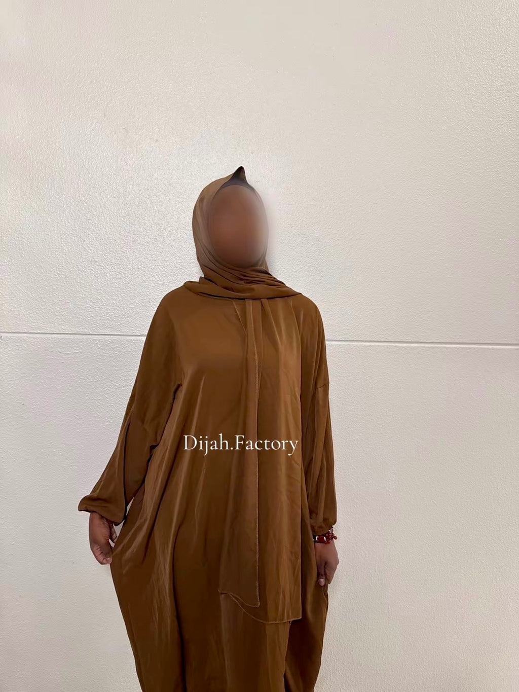 ABAYA VOILE INTÉGRÉE