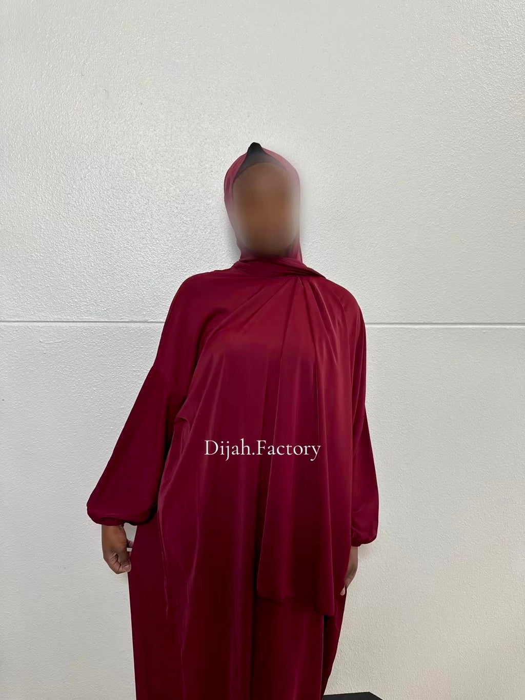 ABAYA VOILE INTÉGRÉE